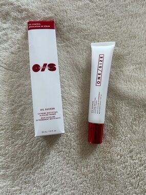 ONE/SIZE Oil Sucker Mattifying Primer